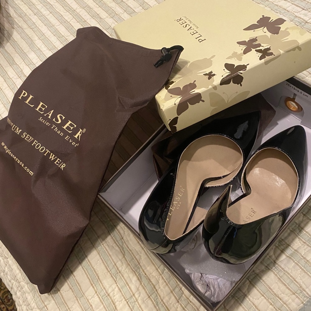 Black Patent Heels Amuse 22